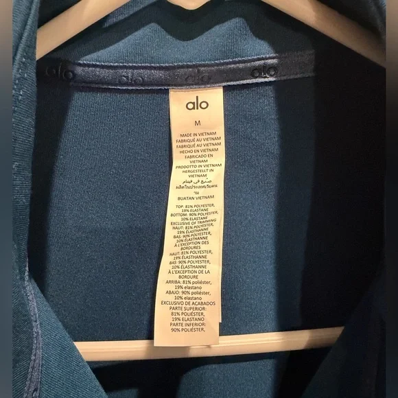 Alo Yoga Airbrush Corset Full Zip Jacket Size M Eclipse Blue - Picture 13 of 14